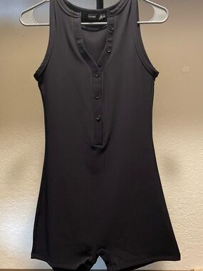 Sleeveless Black Ribbed Henley Romper